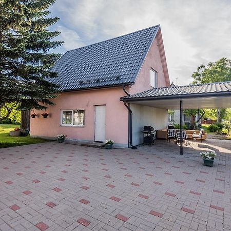 Lubja Holiday House Villa Pärnu Buitenkant foto