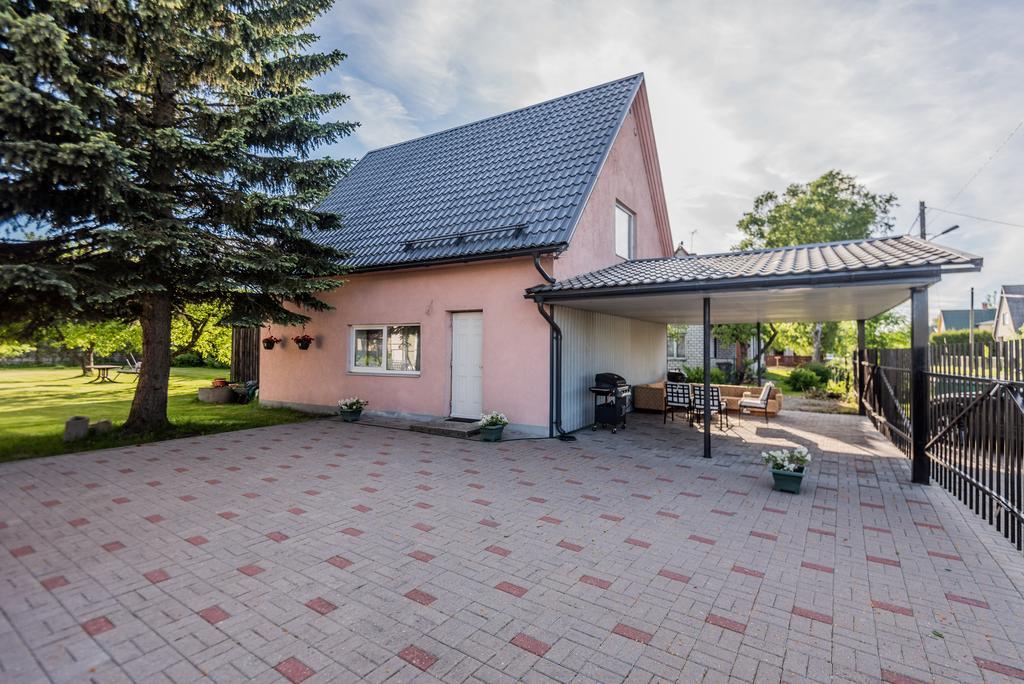 Lubja Holiday House Villa Pärnu Buitenkant foto